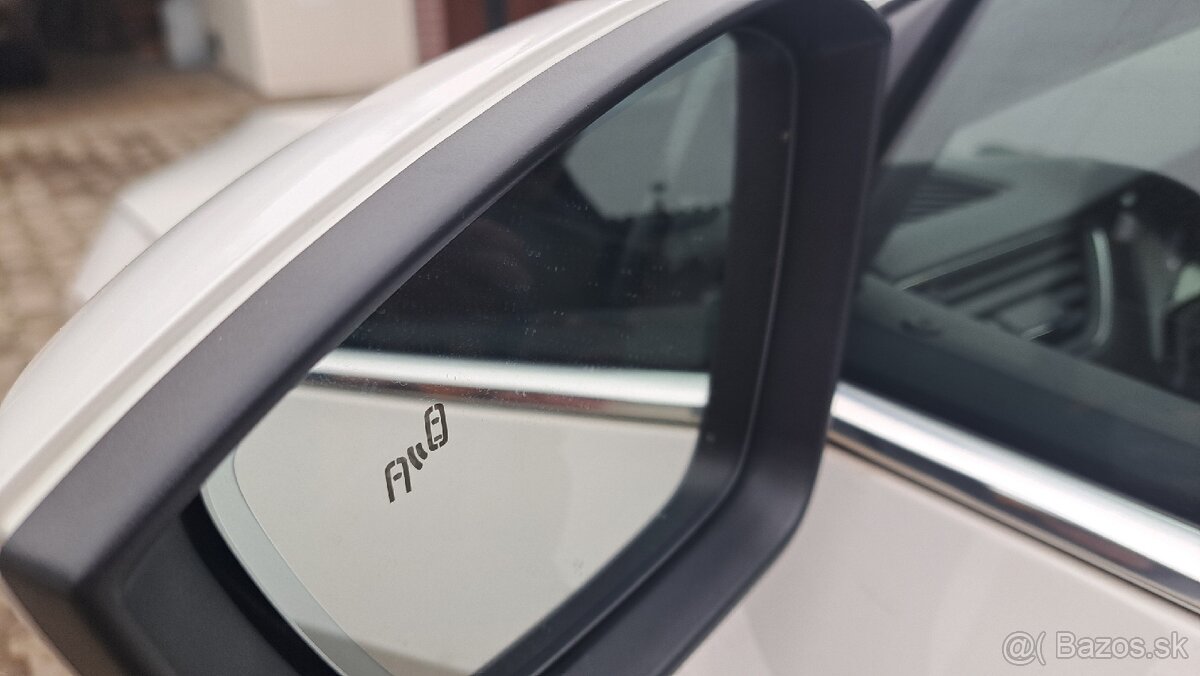 SKODA SUPERB COMBI 2.0 TDI DSG NAVI LED 2018 - 11