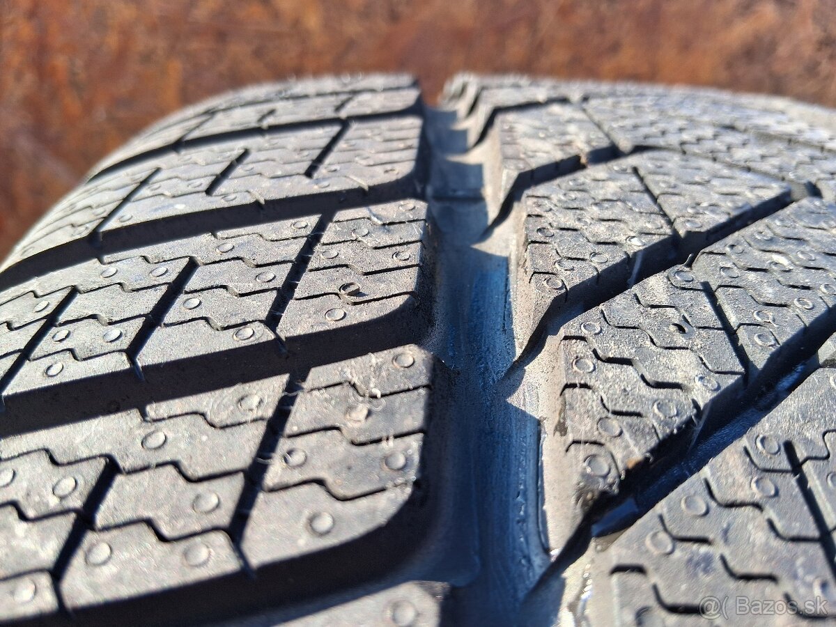 255/50 r20 zimne pneumatiky - 11