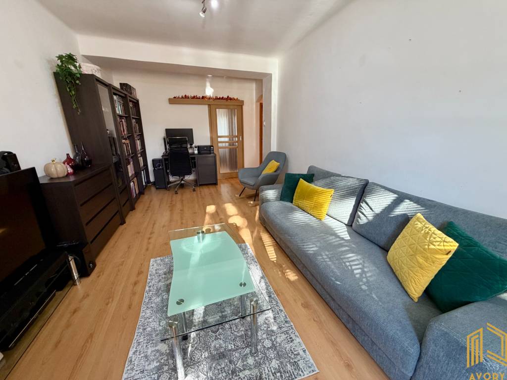 REZERVOVANÝ/ NA PREDAJ 3 - IZB. BYT s BALKÓNOM, SENICA - 11