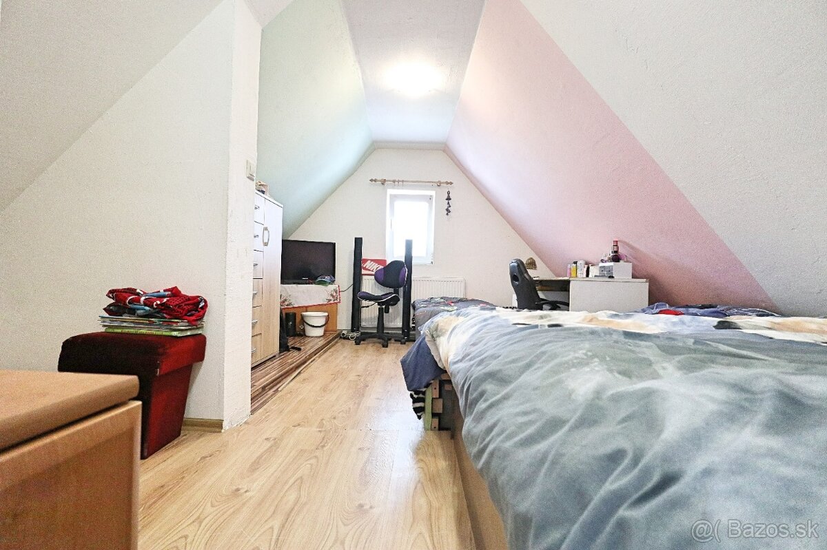 ZNÍŽENÁ CENA - ÚTULNÝ Rodinný dom - malebné prostredie - - 11