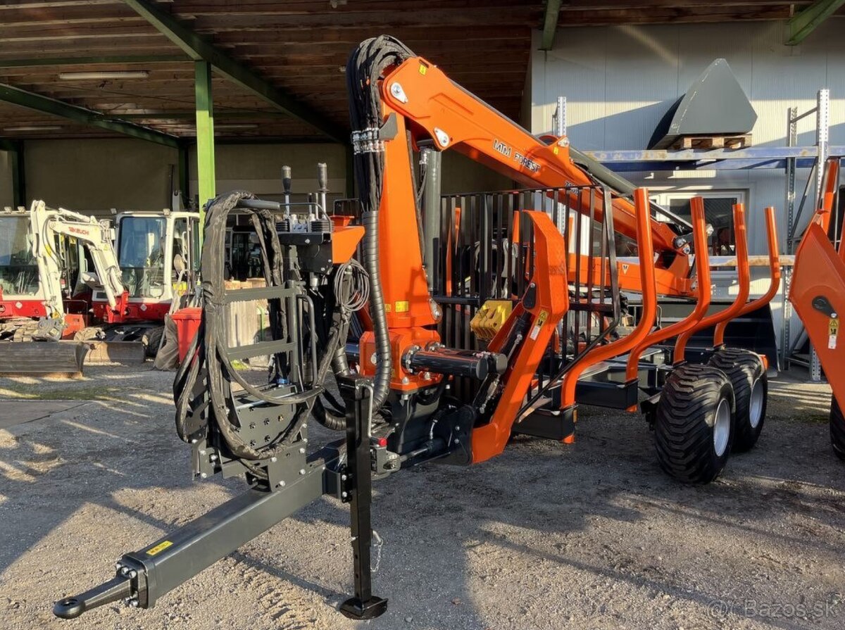 Vyvažecí vlek vyvažečka, vývozka MTM 10T Ruka 6.6m - 11