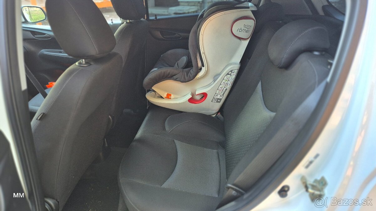 Opel , benzín, manuál - 11