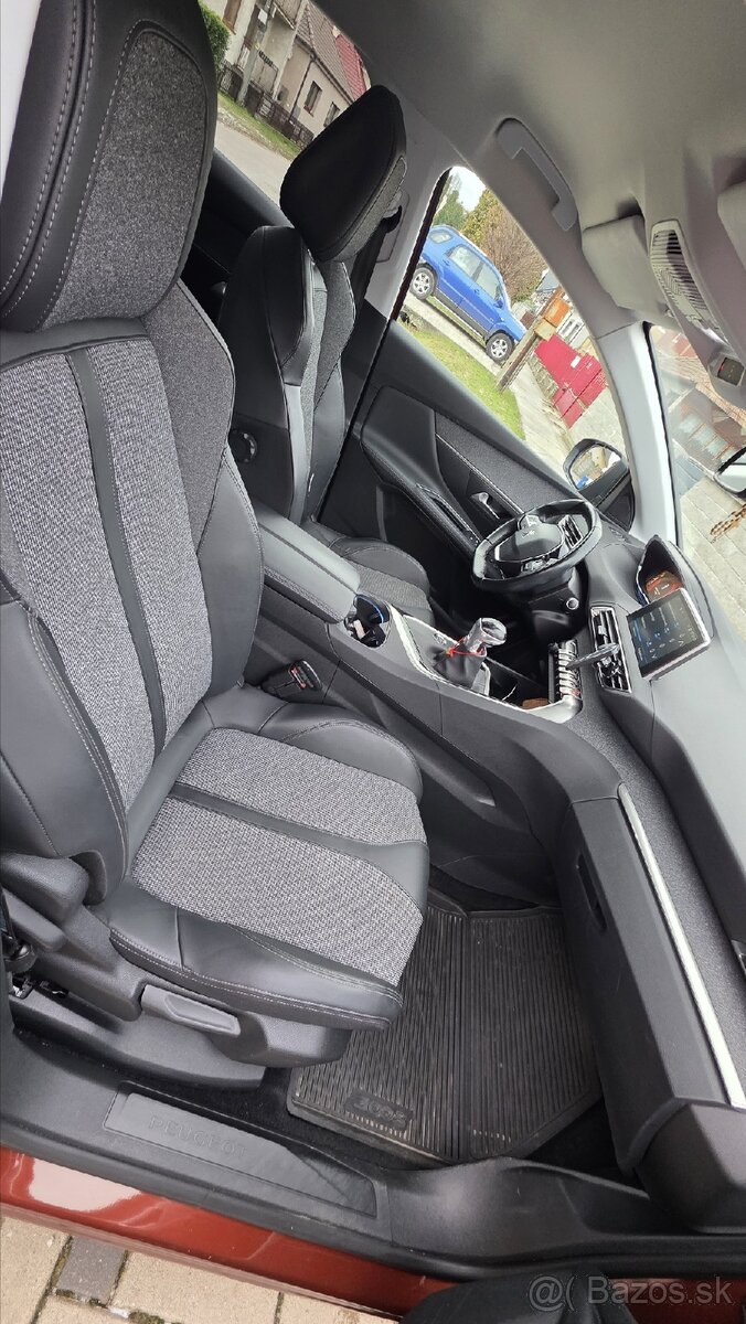 Peugeot 3008 1.2 PureTech - 11