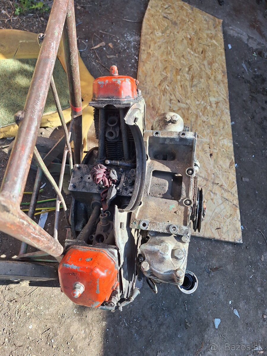 Motor z multikar 22 - 11