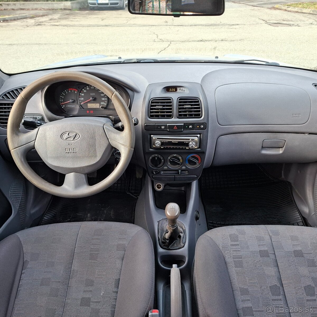 Hyundai Accent 1.3 Elegance AC benzín klima - 11