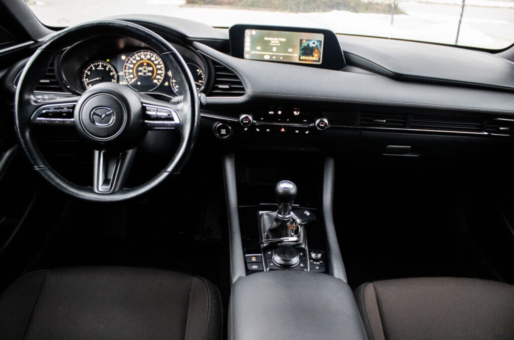 Mazda 3 90kW (2020). - 11