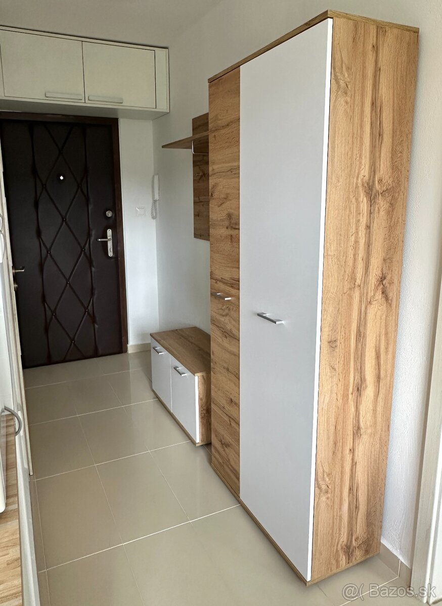 1 Izbový byt Nábrežie - len 2 minúty pešo do Centra - 11