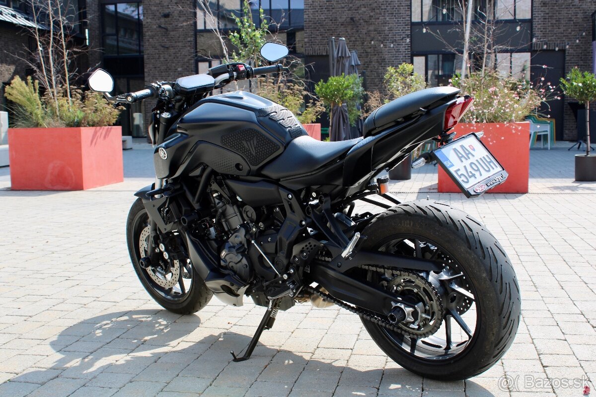 Yamaha mt 07 - 11