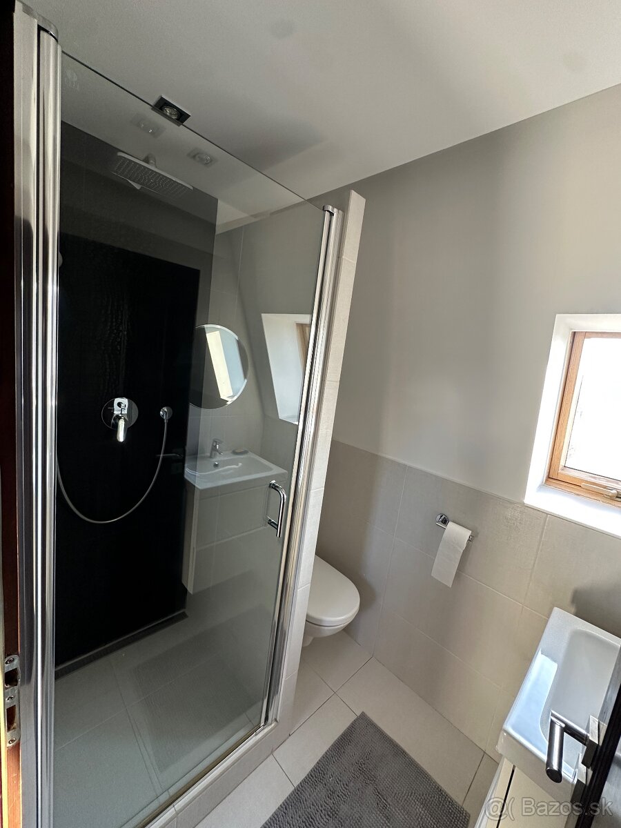 Predám celoročne obývateľnú záhradnú chatu/dom v Dúbravke - 11