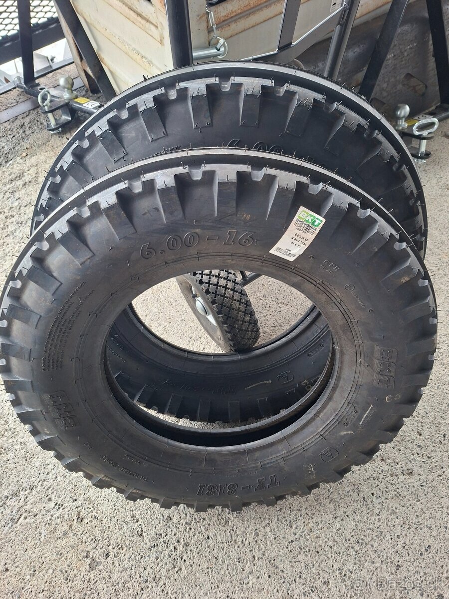 TRAKTOROVA PNEUMATIKA,PLAST GUMA TRAKTOR ZETOR - 11