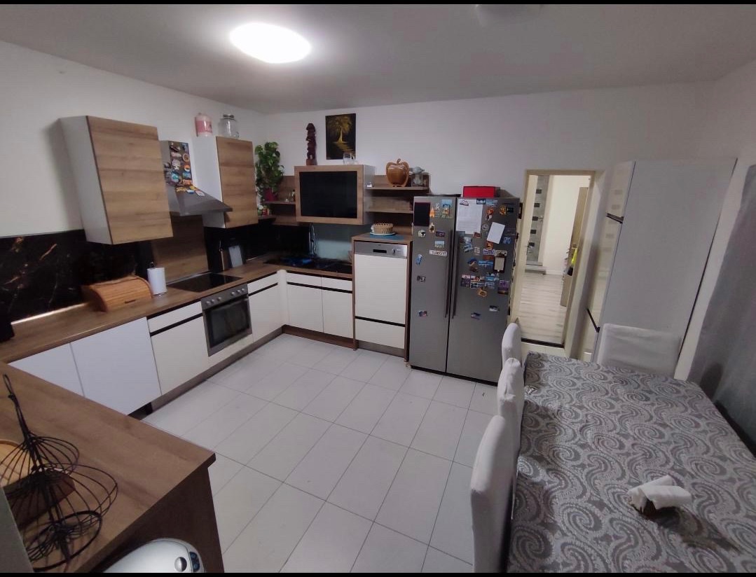 Rodinny dom s veľkým pozemkom vo Veľkej Ide - 11