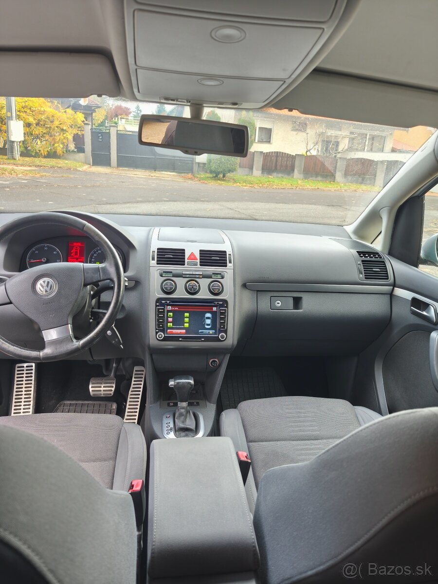 Volkswagen Touran 2.0 TDI - 11