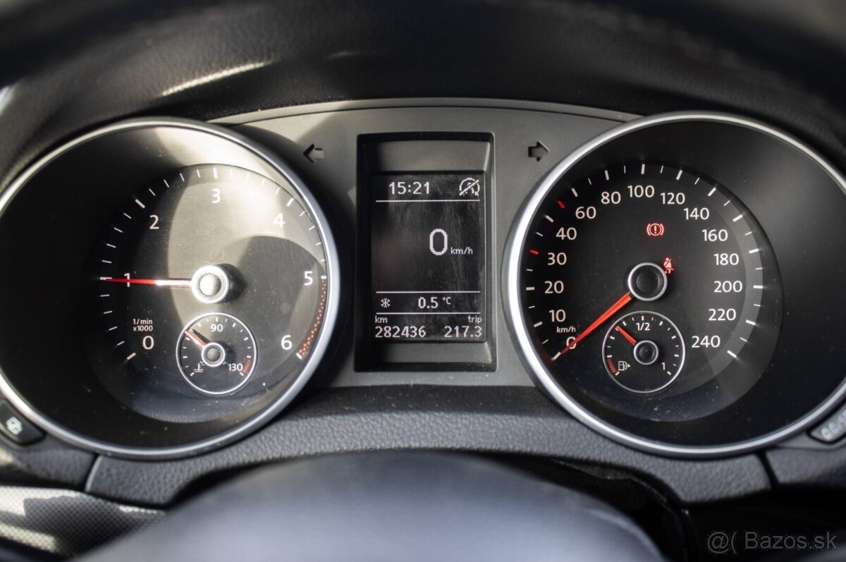 Volkswagen Golf Variant 1.6 TDI, 77kW (2011) - 11