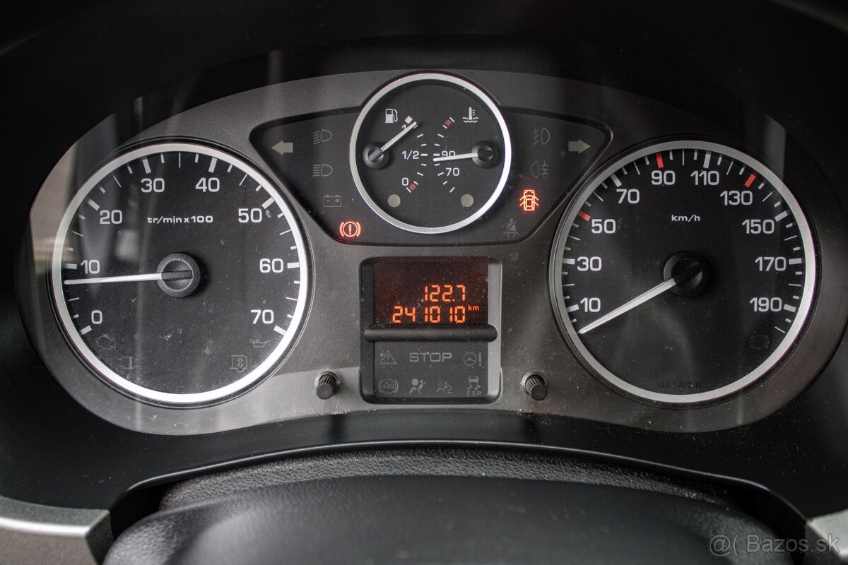 Peugeot Partner Tepee 1.6 HDi 90k Outdoor - 11