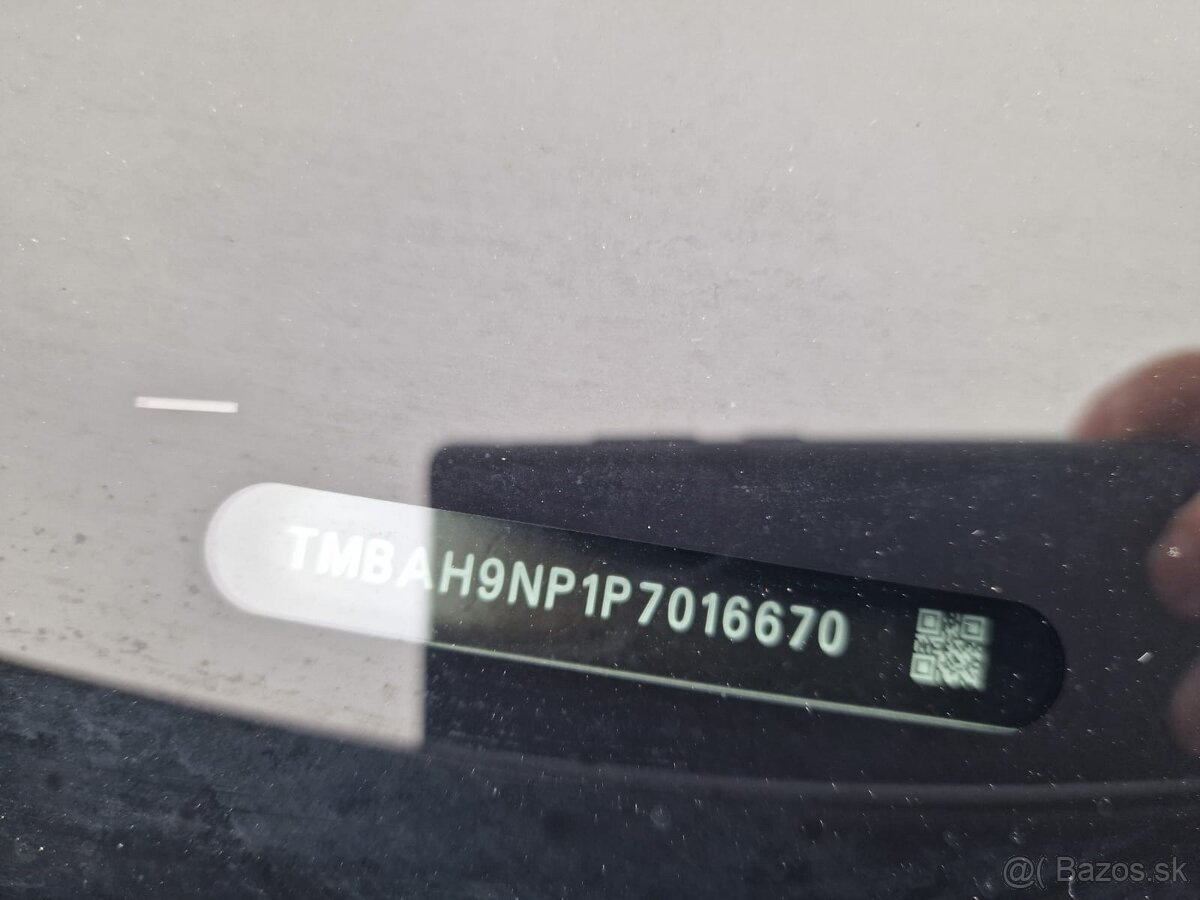 Škoda Superb 2.0 TDI SCR Style DSG - 11