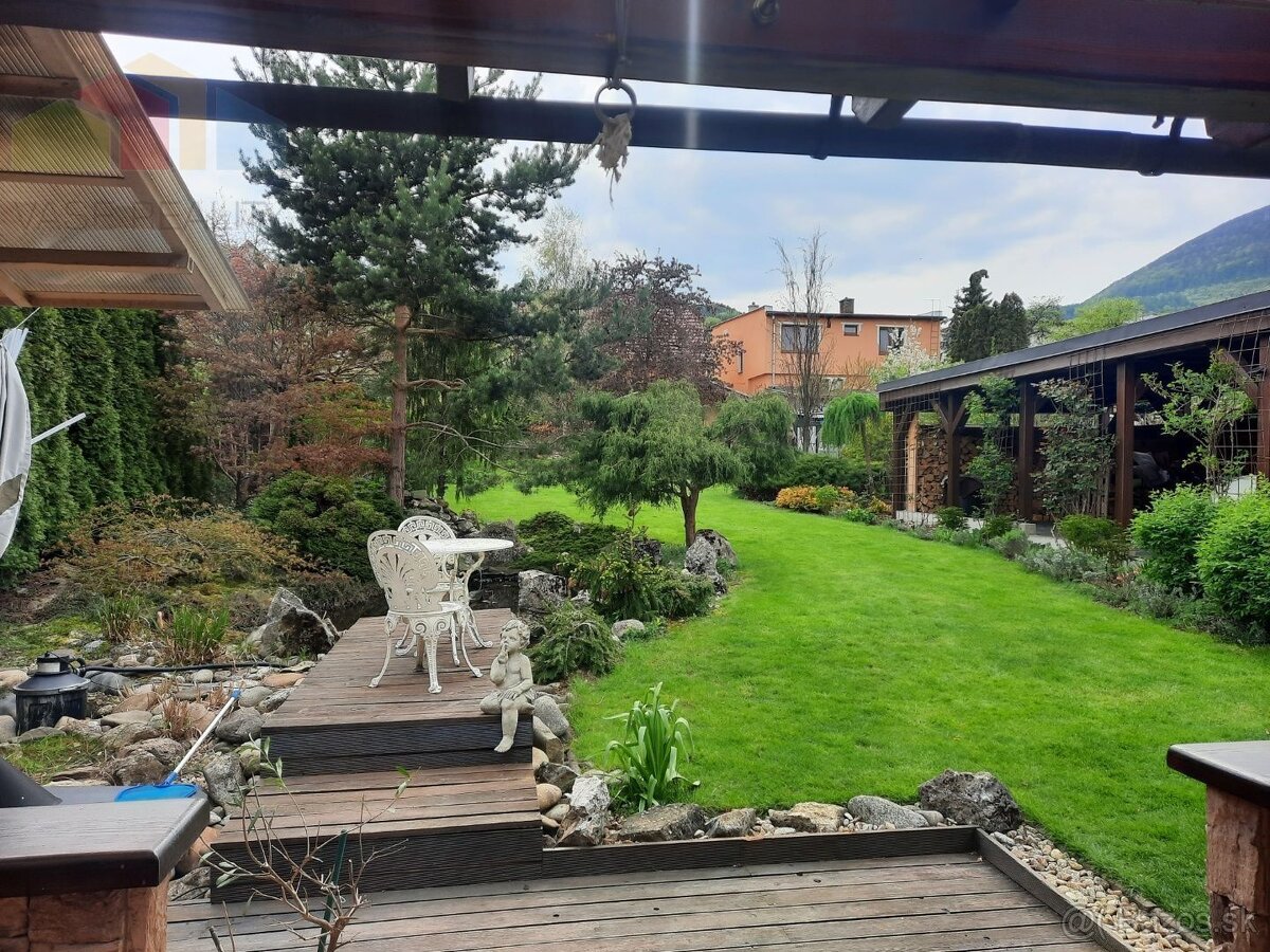 6 izbový rodinný dom v obci Mikušovce , pozemok 1048 m2 - 11