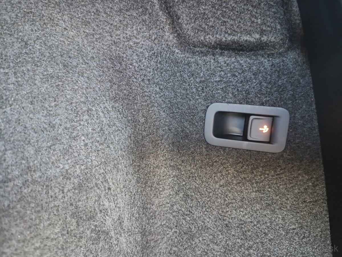 Seat Ateca 2.0 TDI CR Xcellence 4Drive M6 - 11