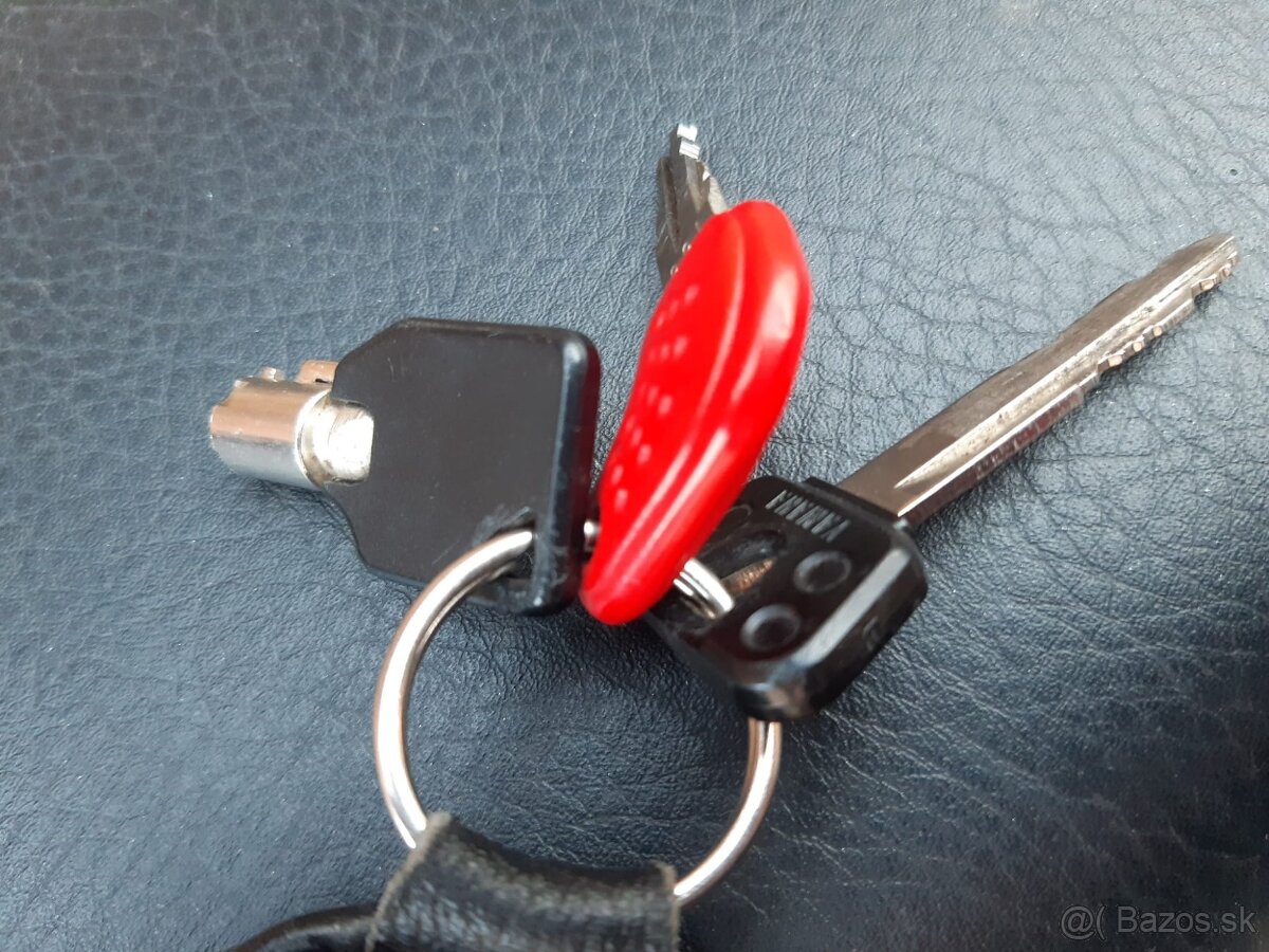 Motocykel Yamaha TDM 850 - 11