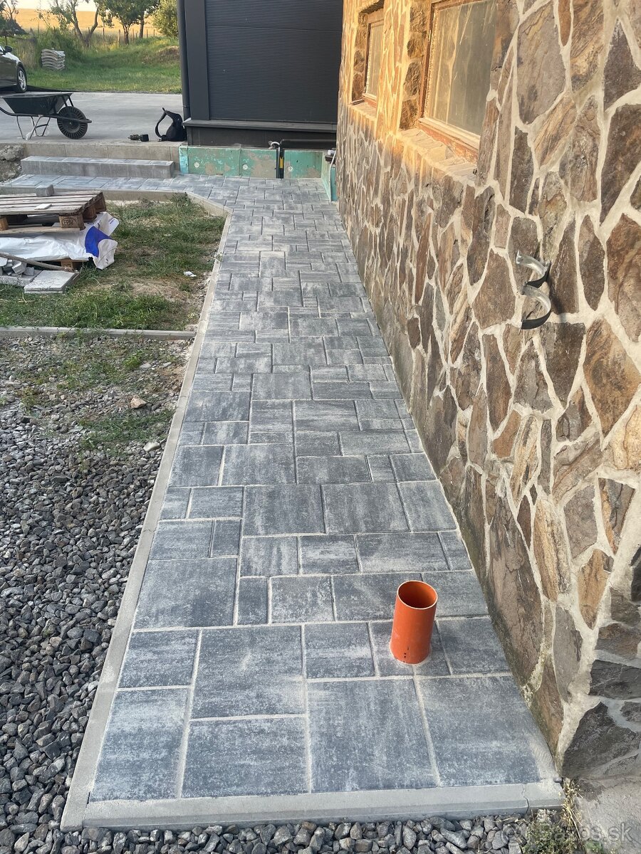 Pokladka zamkovej dlažby - 11