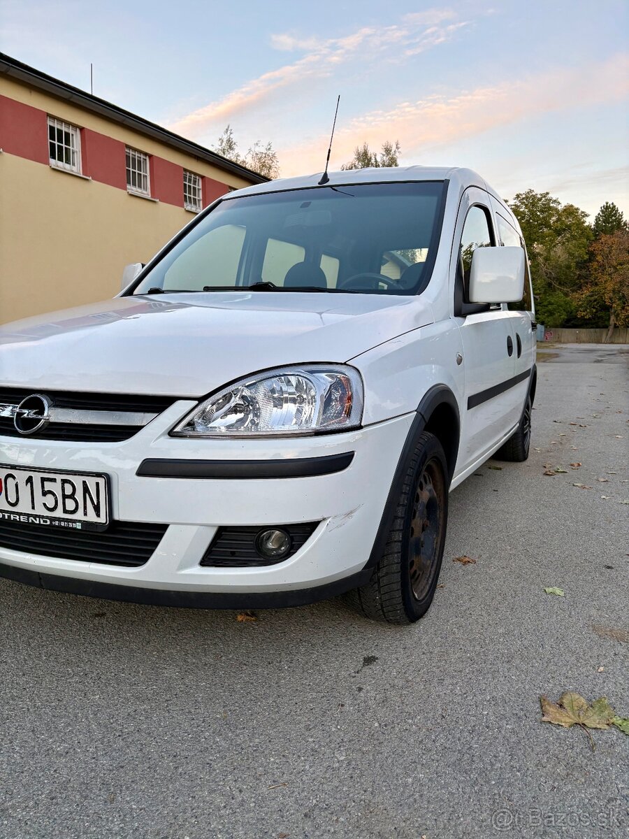 Opel Combo, benzín + CNG - 11