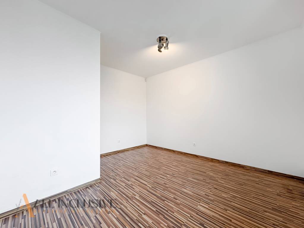 ALL INCLUSIVE | NA PREDAJ ÚTULNÝ RODINNÝ DOM S JAZEROM, HORN - 11