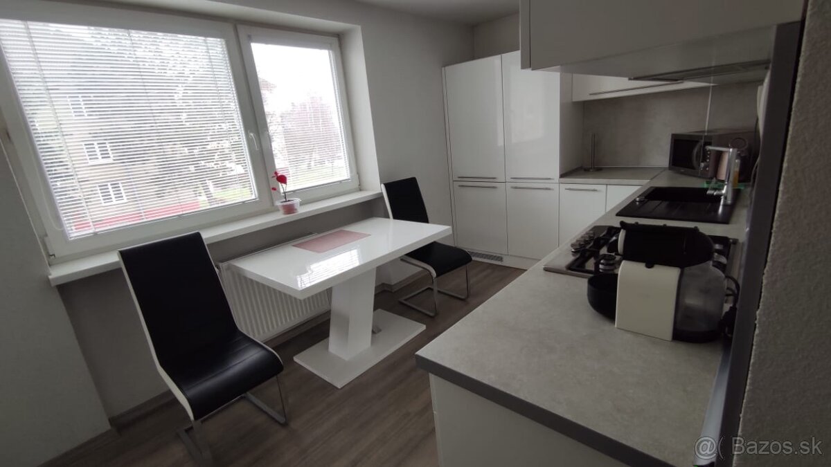 2 izbový byt na Starom Sidlisku - 11