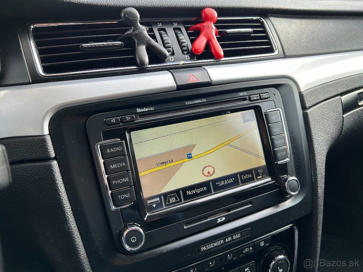 Škoda Superb 2 Combi 2.0 TDI 103Kw 2010 Elegance - 11