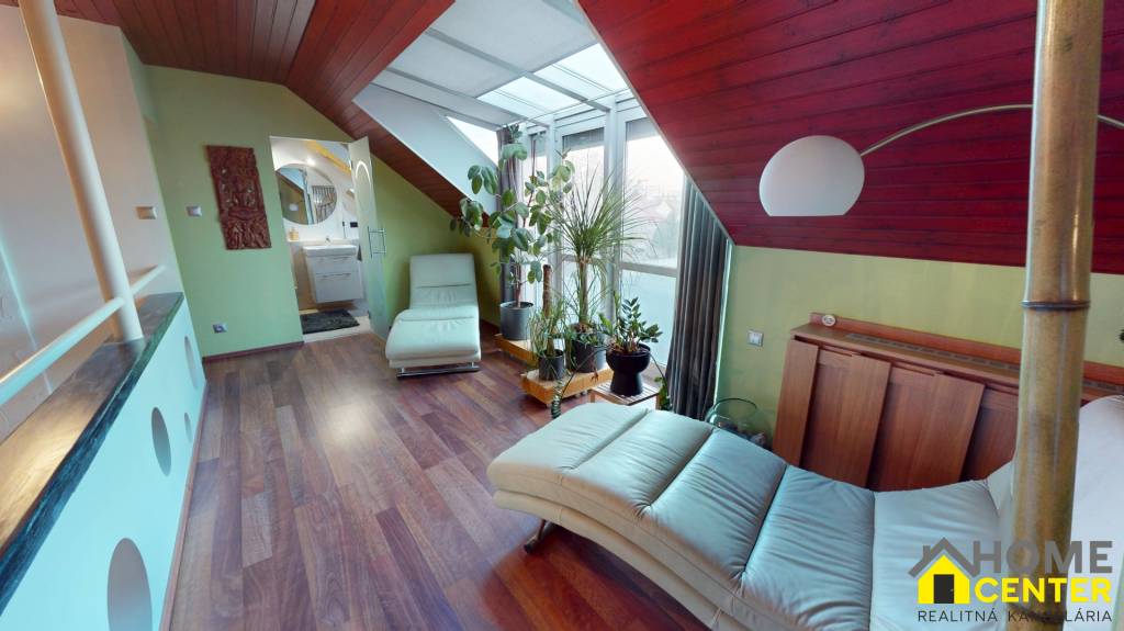 PREDAJ : RODINNÝ DOM, KOMÁRNO - 11