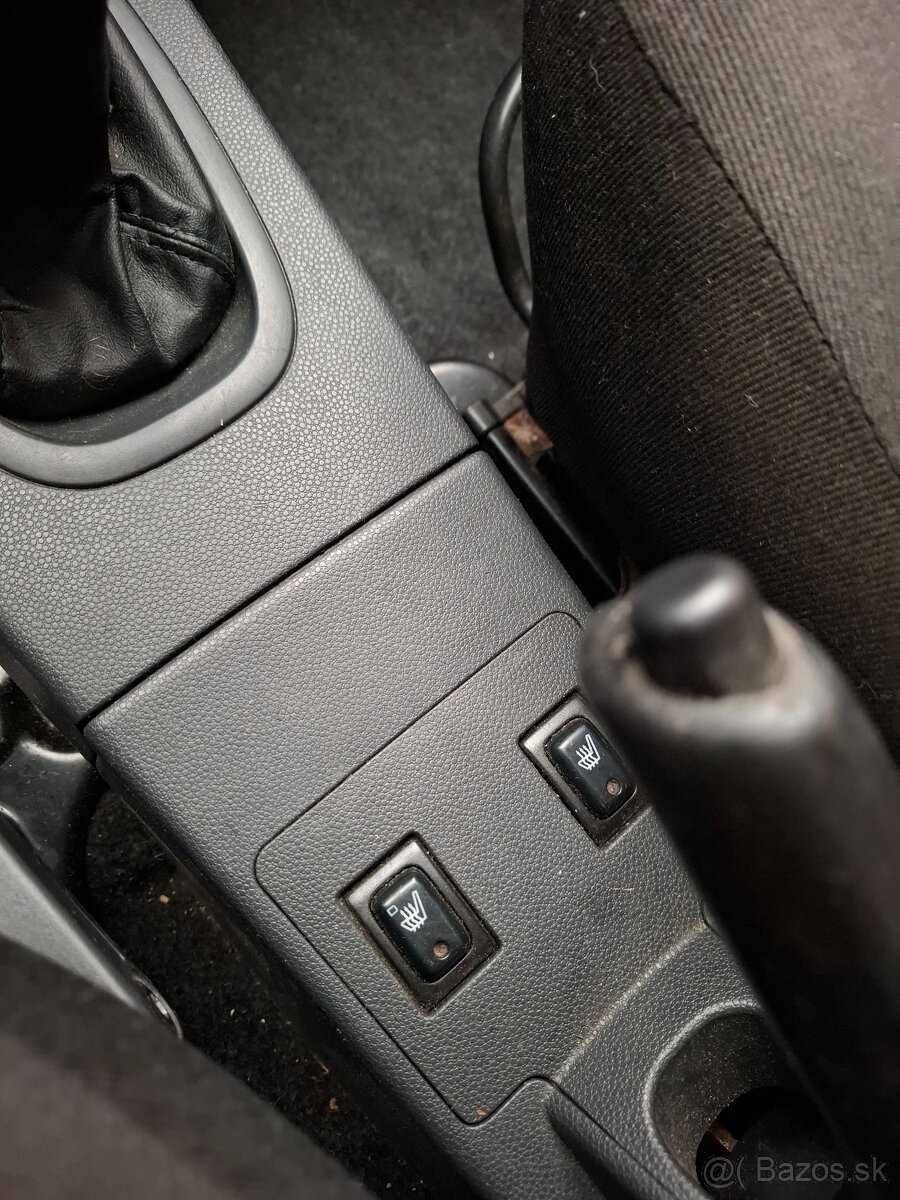 Suzuki Ignis 1,3 wwt 69 kw benzín r.v. 10.2008 - 11