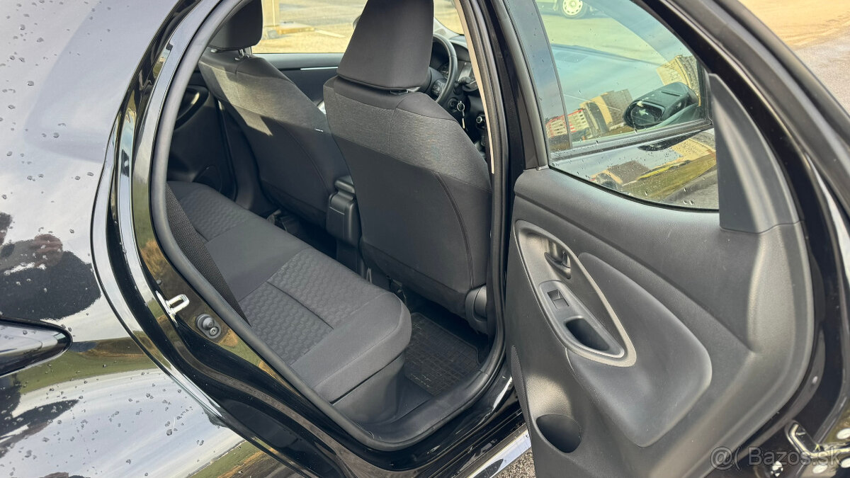Toyota Yaris 1.5 Dynamic Force Comfort MDS - 11