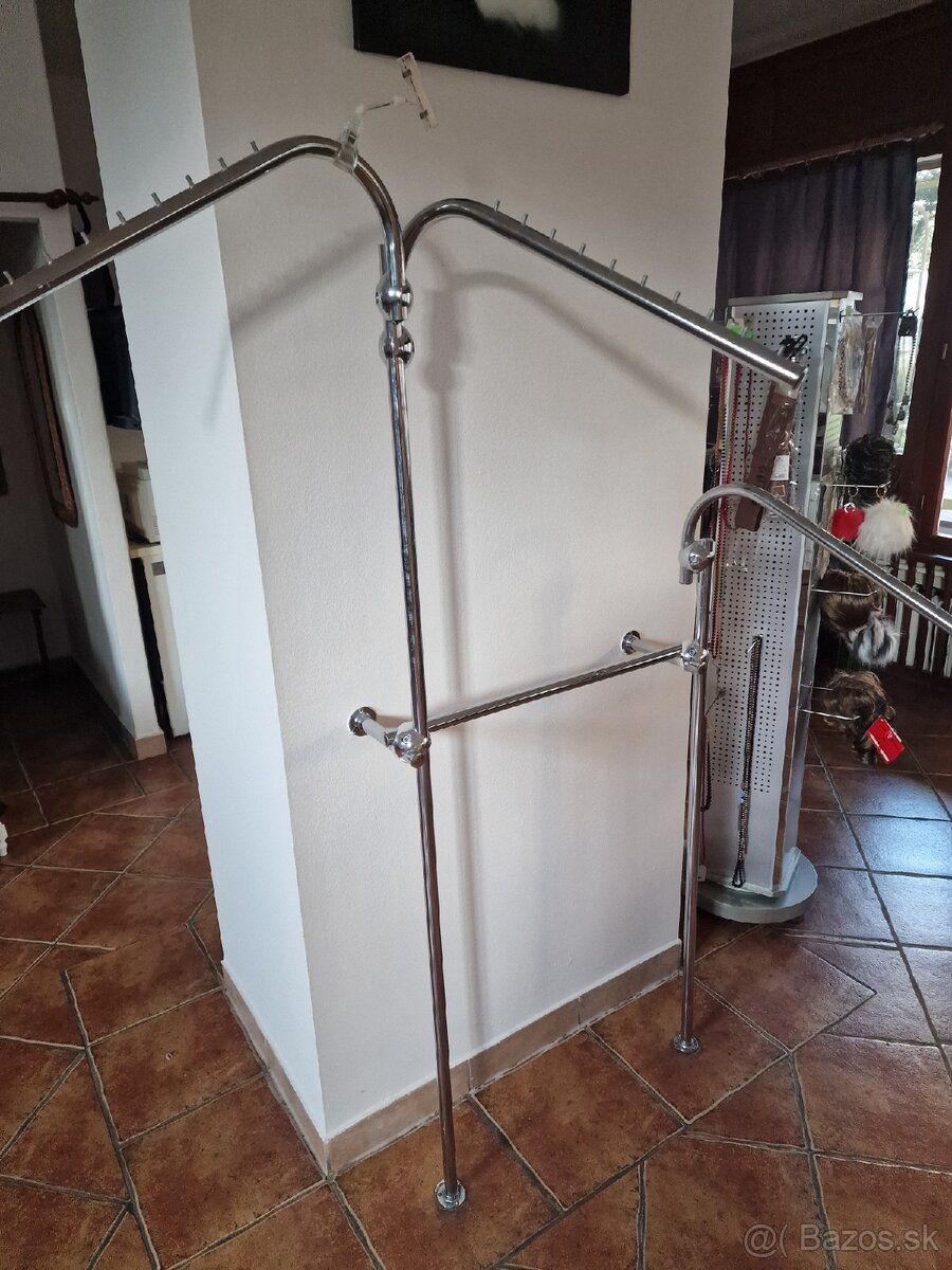 Predám zaridenie, busty, torzá, vešiakové systémy, stojany - 11