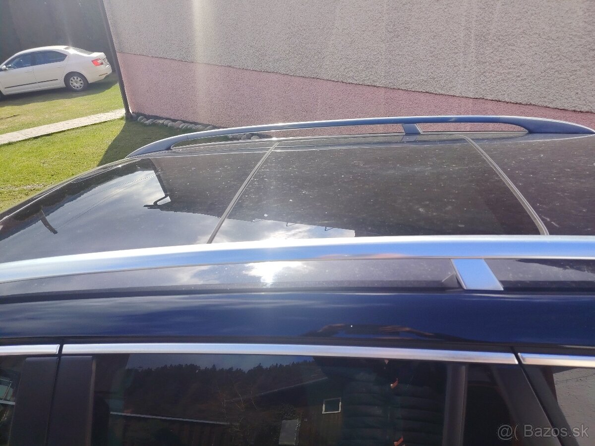 Predám VW Golf 6 combi Highline - 11