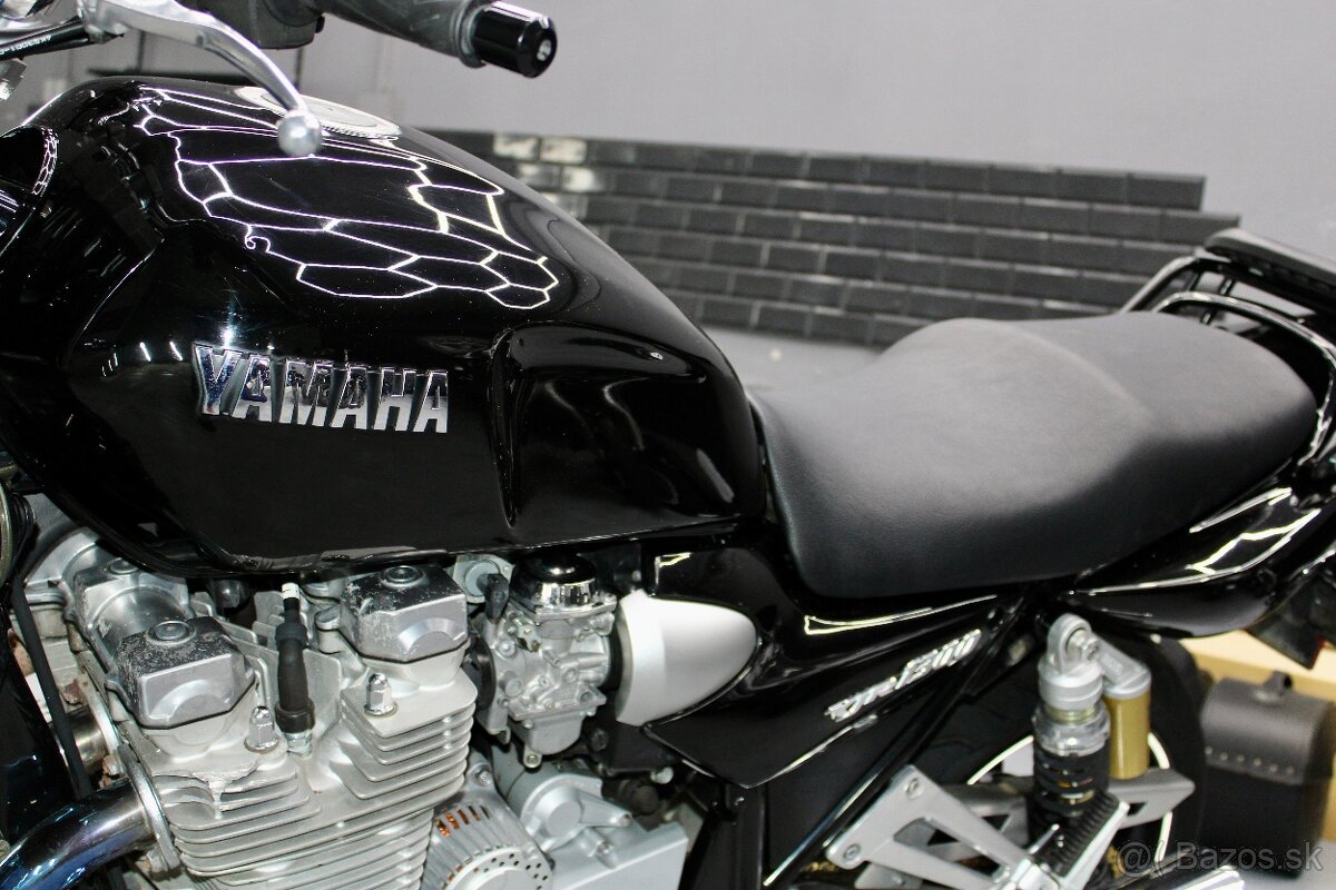 Yamaha XJR 1300 - 11