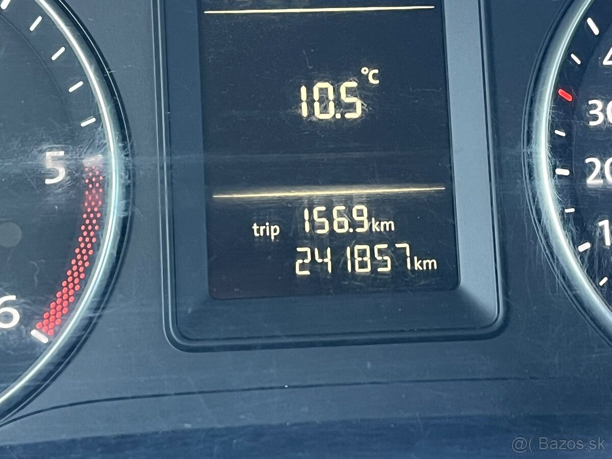 Osobní užitkové vozidlo Volkswagen Caddy - havarované - 11