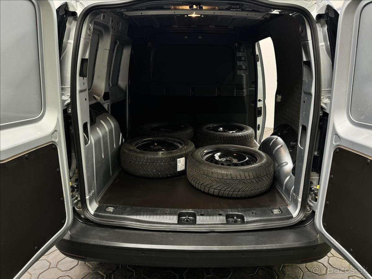 VW CADDY 2,0TDI WEBASTO - 11