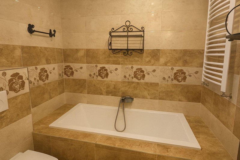 REI PREMIUM - Krásny dom v Okoči, komplet rekonštrukcia, baz - 11