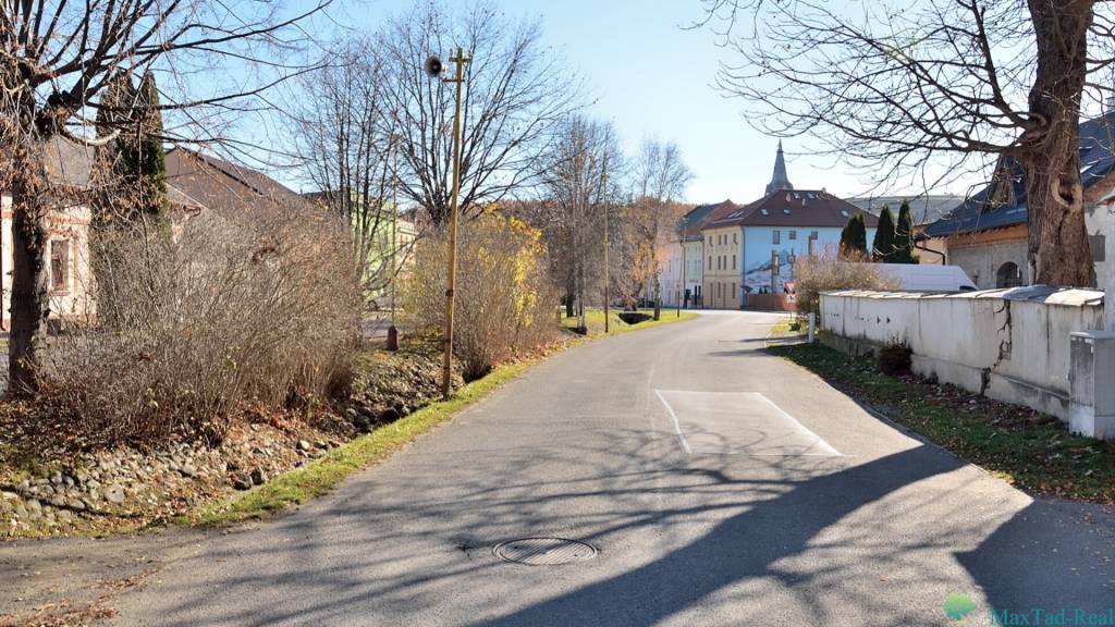 Výnimočné miesto na bývanie aj podnikanie vo Veľkej Lomnici, - 11