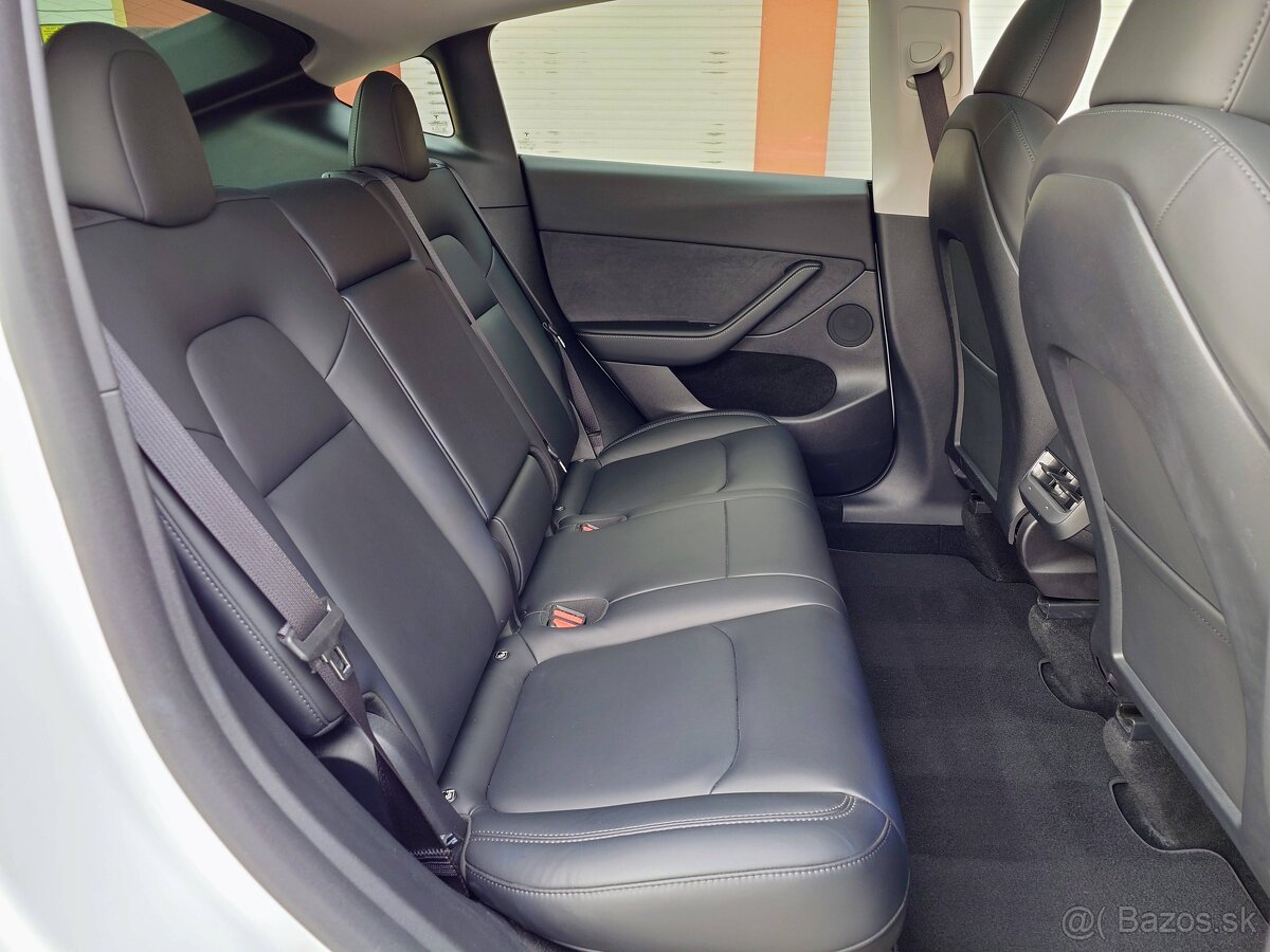 Tesla Model Y 2023 Standard Range 220 kW - 11