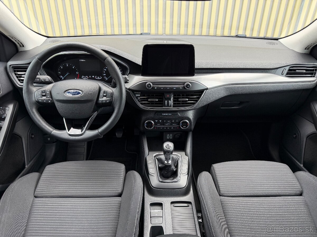 Ford Focus Com. 1.5TDCi 88kW TITANIUM Vyhř. okno - 11
