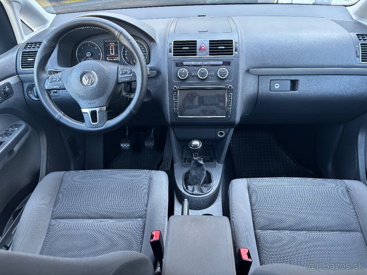 VW Touran, 1.6 TDi, 77 kW - 11