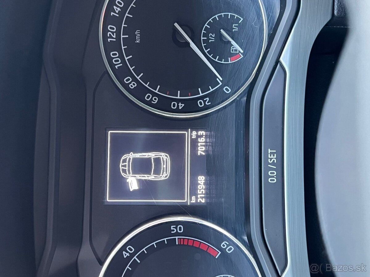 ŠKODA SUPERB 2,0TDi 110kw DSG GPS Panorama Xenon 2016 - 11