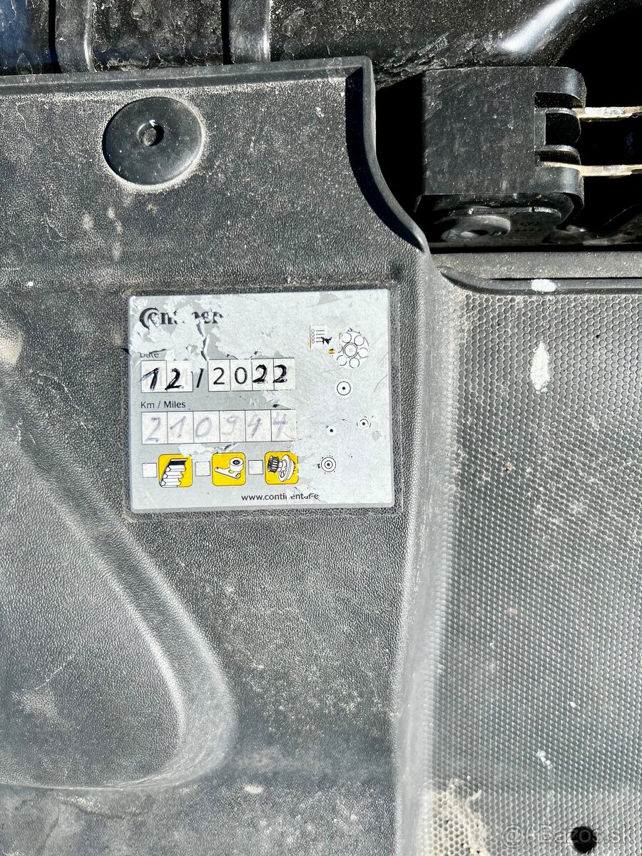 AUDI A4 B8,5 combi 2.0tdi - 11