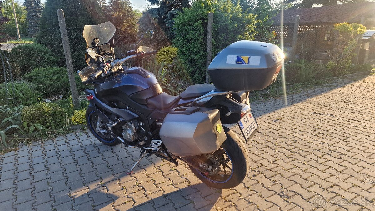 Predám BMW s1000xr,ročník 9/2017 najazdené 52 654km , 121kw - 11