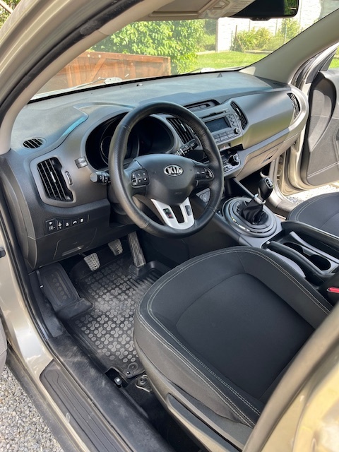 Kia Sportage 2.0 CRDi AWD - 11