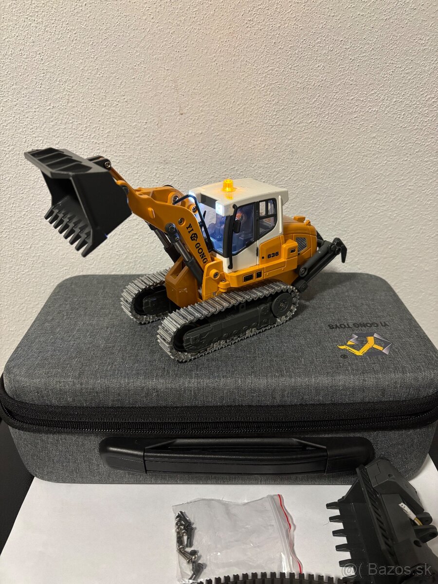 RC pásový nakladač LR636 - 11