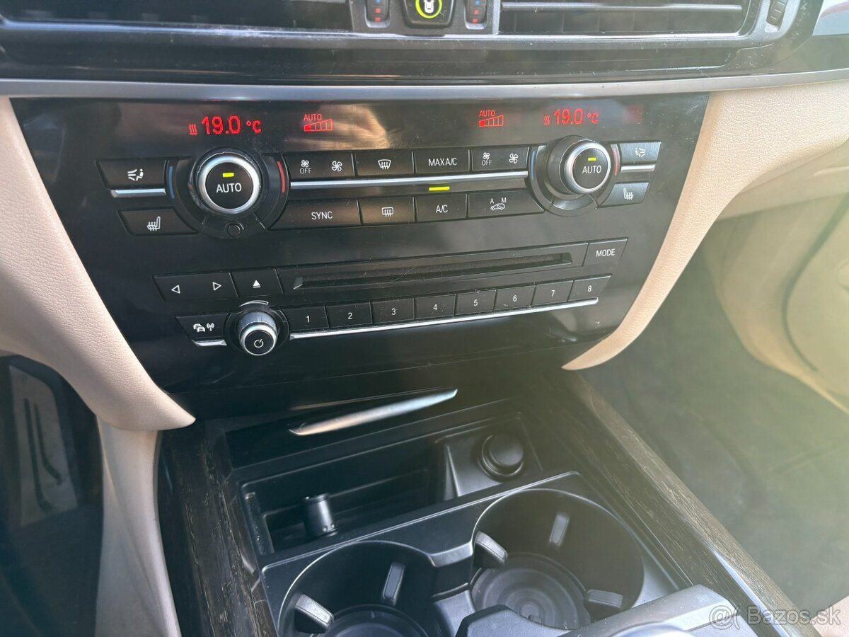 BMW X5 xDrive 40d - 11