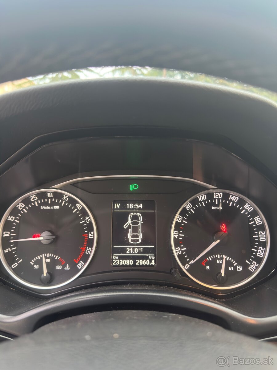 Škoda Octavia Combi Laurin Klement 2.0 TDI 103kW, MOD.2012 - 11