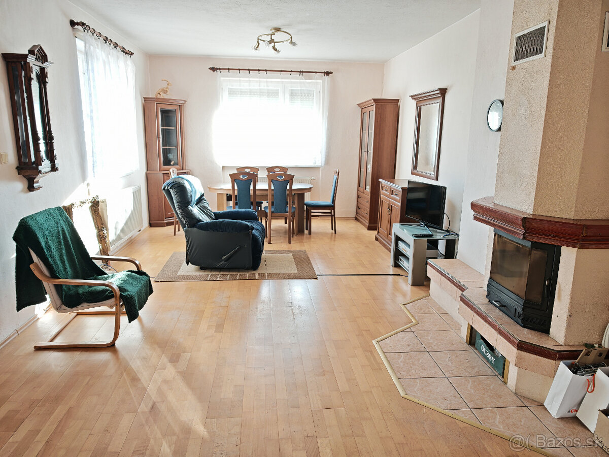 Výhradne: 5-izb. Dom, 1066 m2, Garáž, Klátova Nová Ves - 11