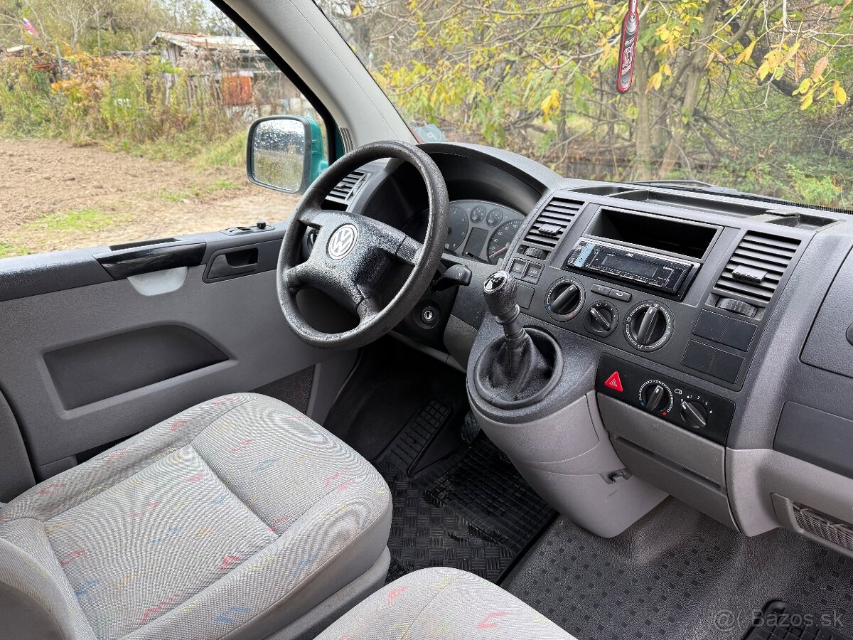 Volkswagen Transporter T5 - 11