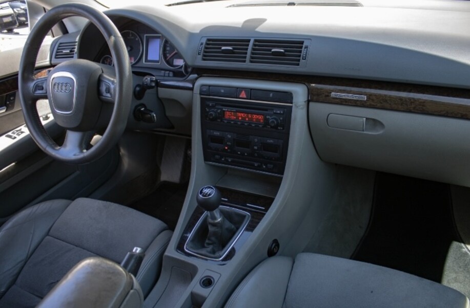 AUDI A4 2.0 TDI QUATTRO - 11